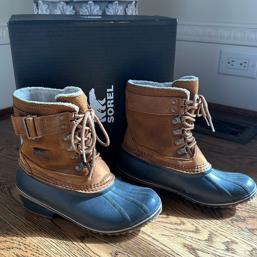 Sorel Winter Fancy Lace II Boots in Brown Size 7